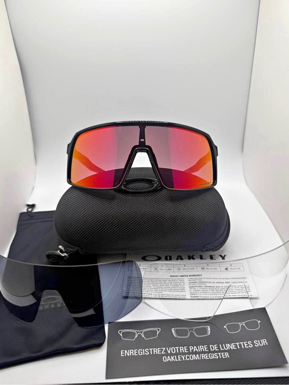 Oakley Sutro Red